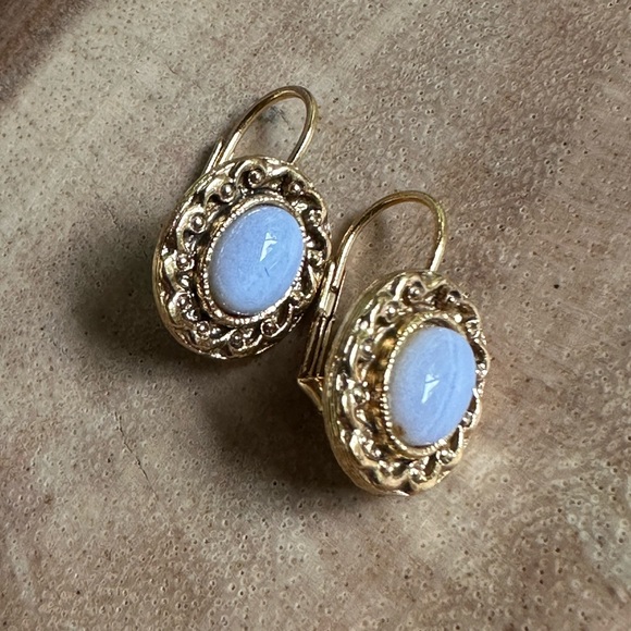 1928 Brand Moonstone Gold Tone Oval Drop Earrings Leverback Vintage 80’s USA - Picture 8 of 10